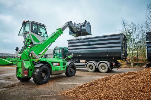 s_o6914_0_355_E_Einsatz_Hackschnitzel_3