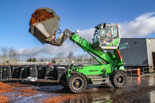 s_o6914_0_355_E_Einsatz_Mulch_06_